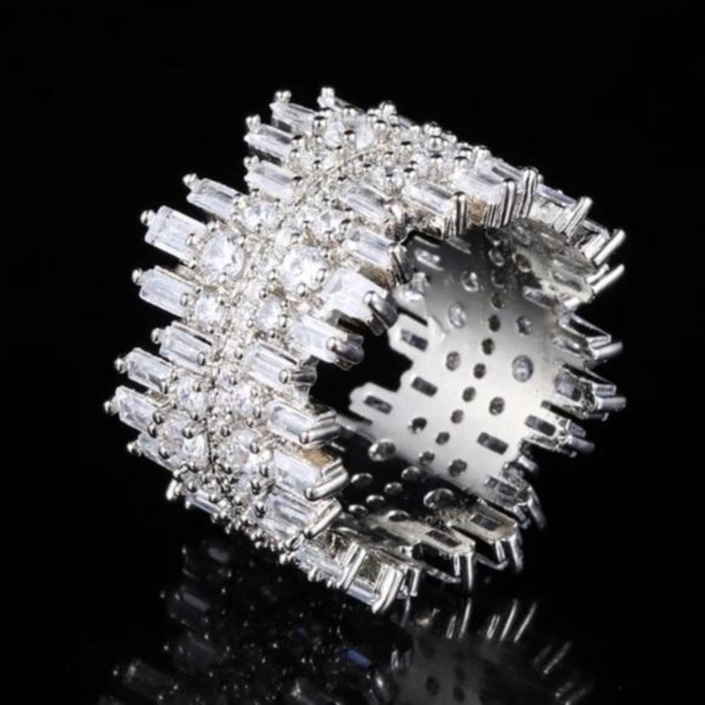 NEW 925 STERLING SILVER DIAMOND ROUND SQUARE RING, CUTE RING, SHINY RING. - Picture 3 of 6